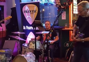 Quayside @ Nite with Al Frantic Band