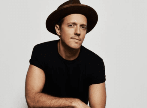 Jason Mraz at the Freeman arts Pavilion