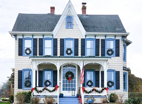 Lewes Holiday House Tour & Holiday Village & Market