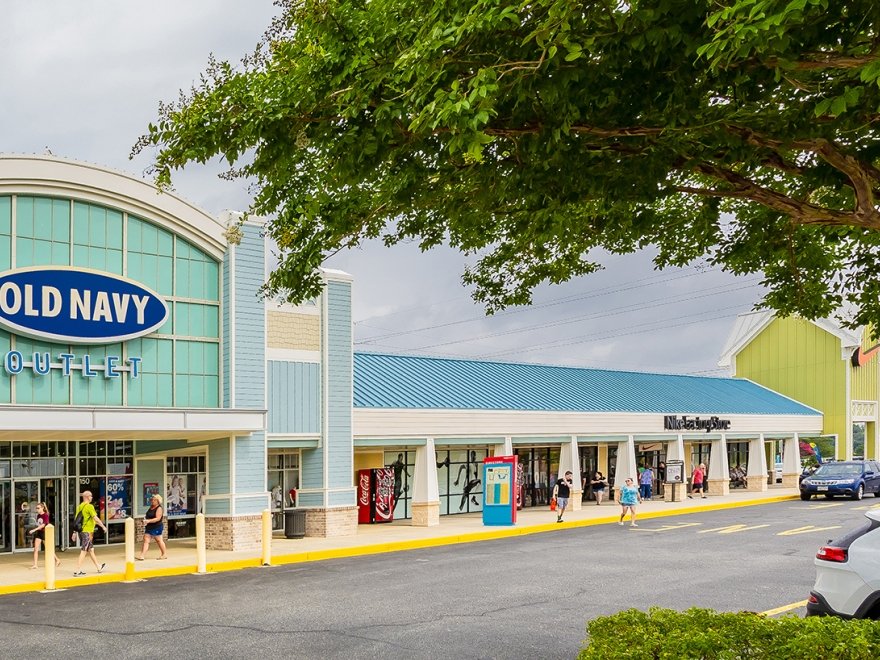 Outlet Malls in Delaware - Tanger Outlets Rehoboth Beach