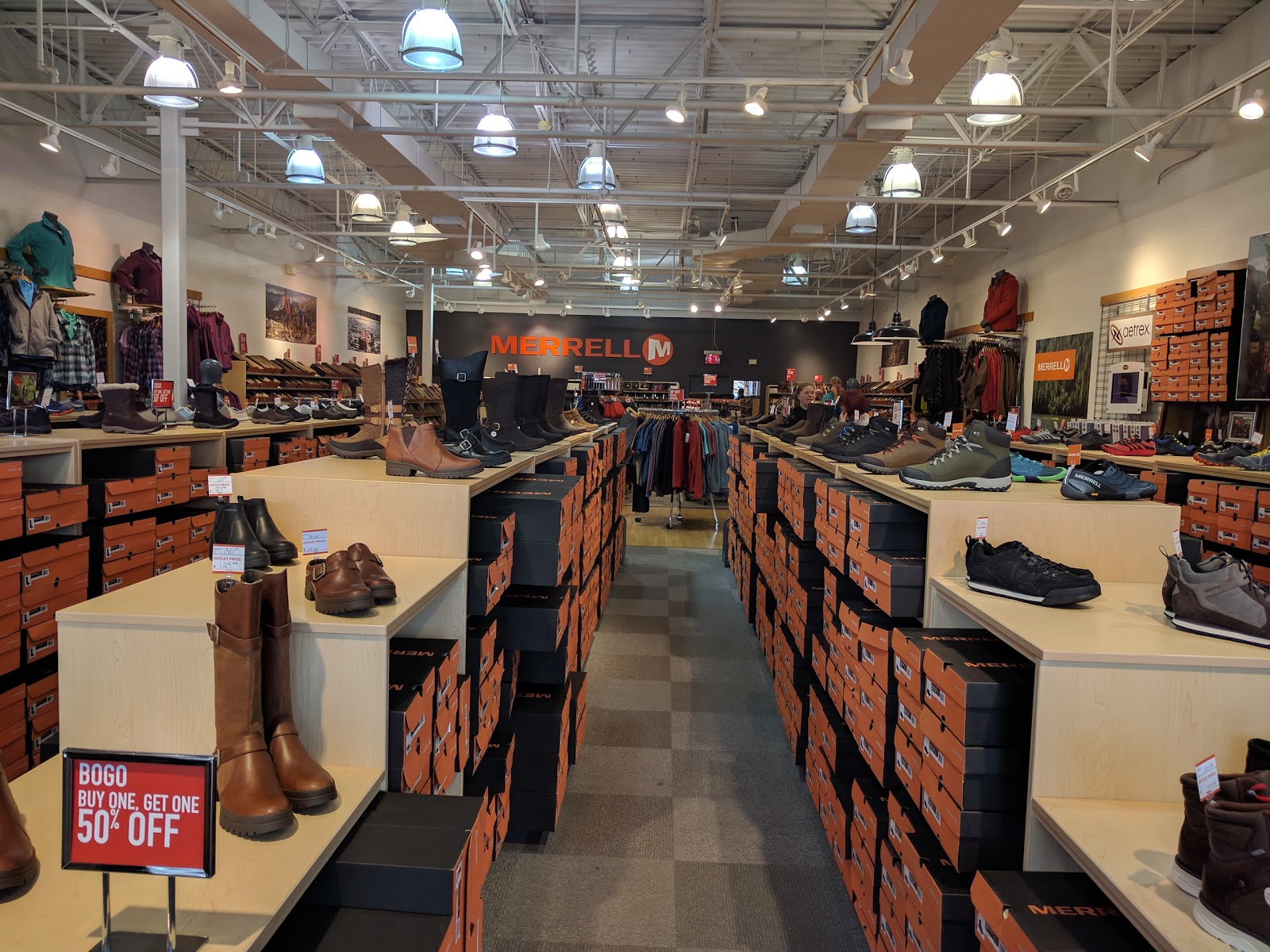 merrell shoes tanger outlet