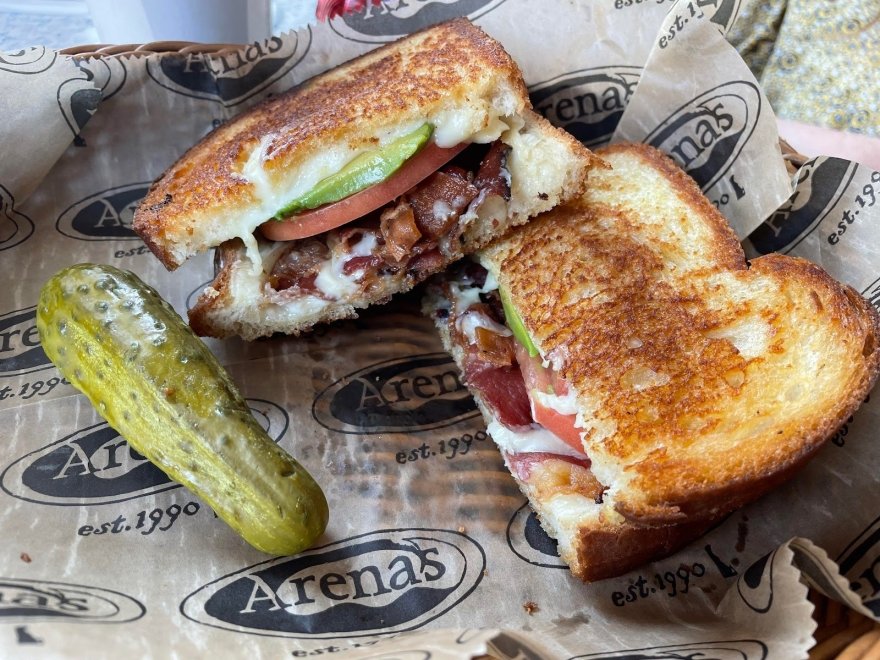 Arena's Deli