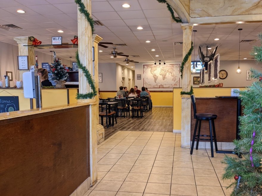 Breakfast Guru Restaurant & Bar