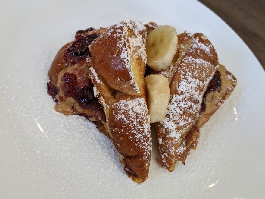 Breakfast Guru Restaurant & Bar