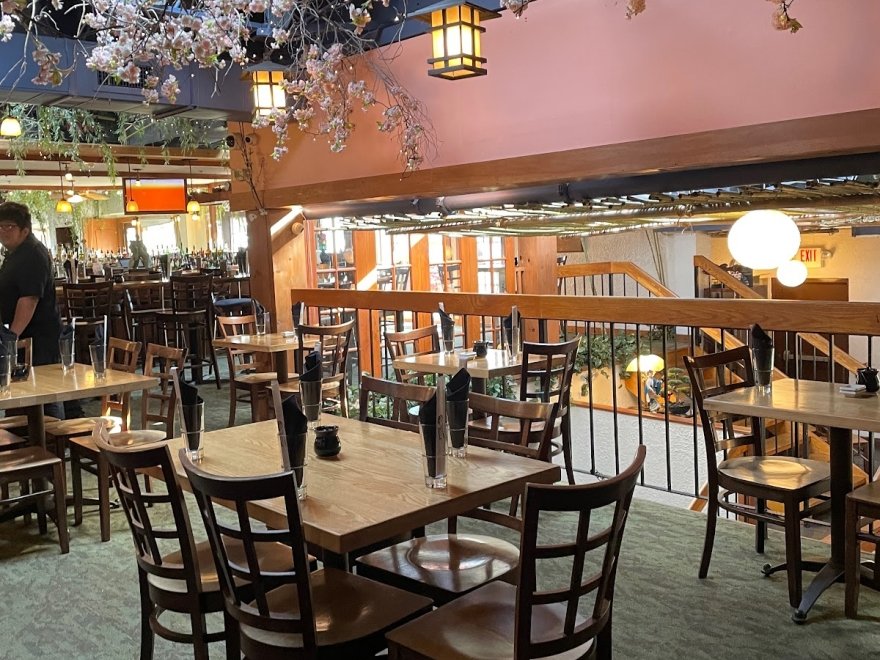 The Cultured Pearl Restaurant & Sushi Bar