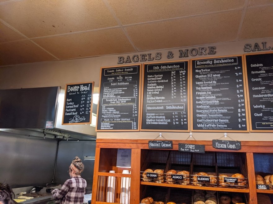 Davellis Bagel Cafe