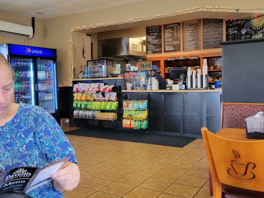 Davellis Bagel Cafe