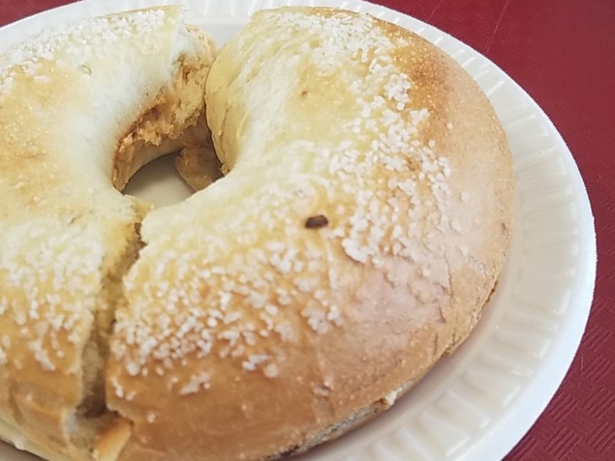 Davellis Bagel Cafe