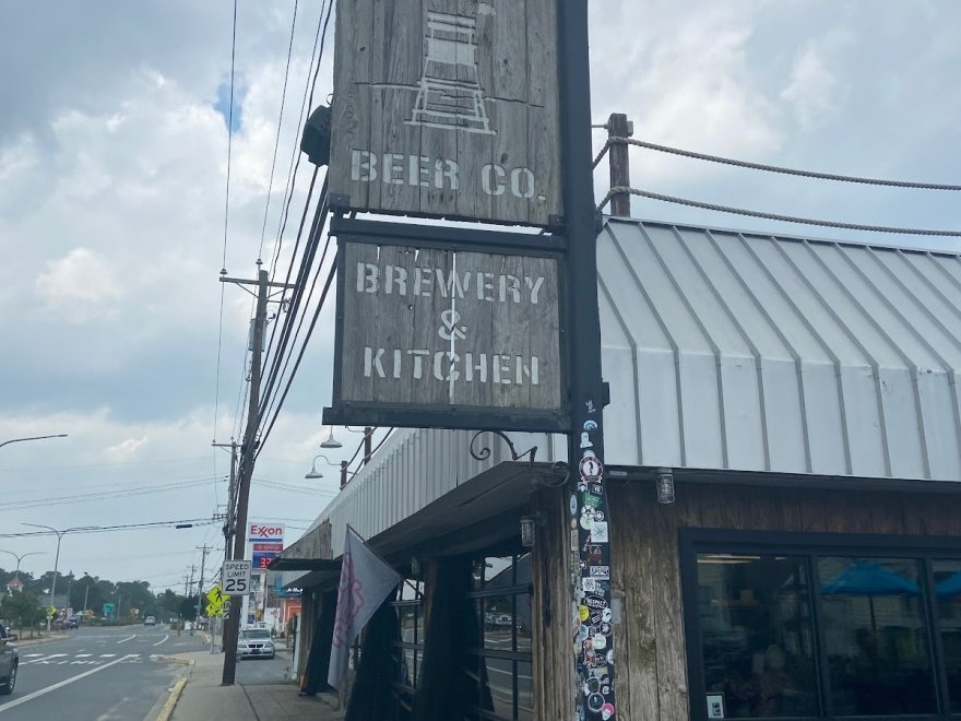 Dewey Beer Co.
