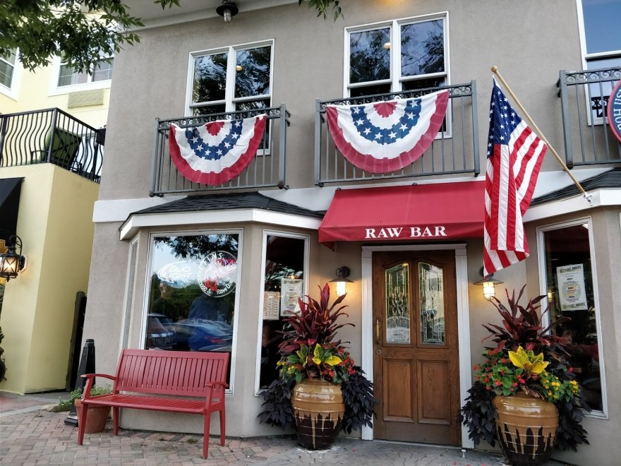 Fins Fish House & Raw Bar