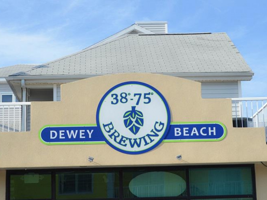 Gary's Dewey Beach Grill / 38-75 Brewing