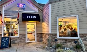 Fins Ale House & Raw Bar