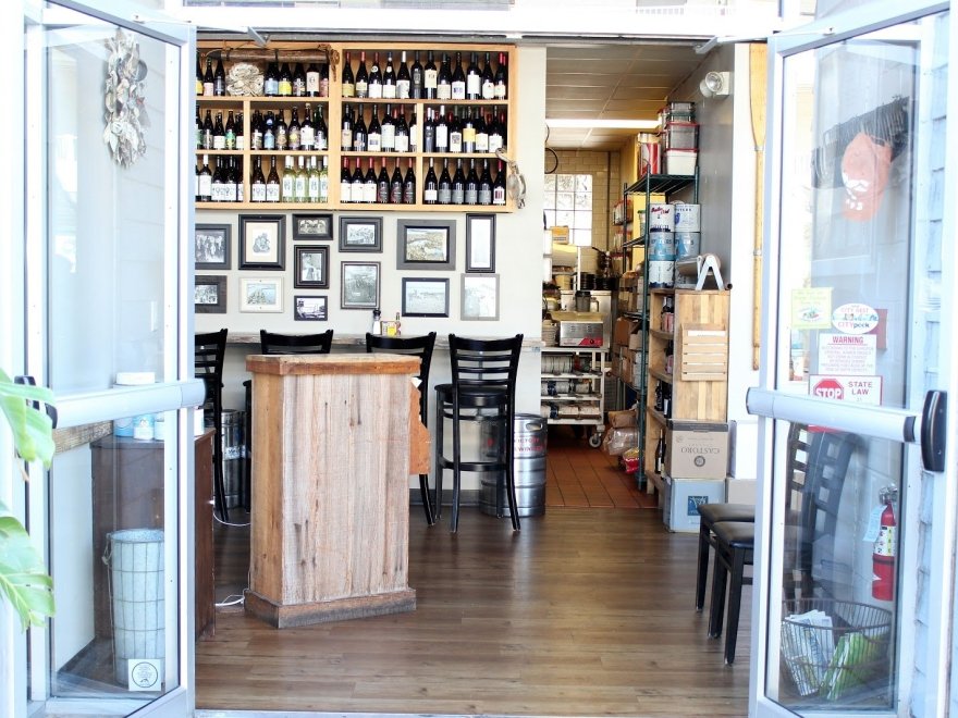 Henlopen City Oyster House