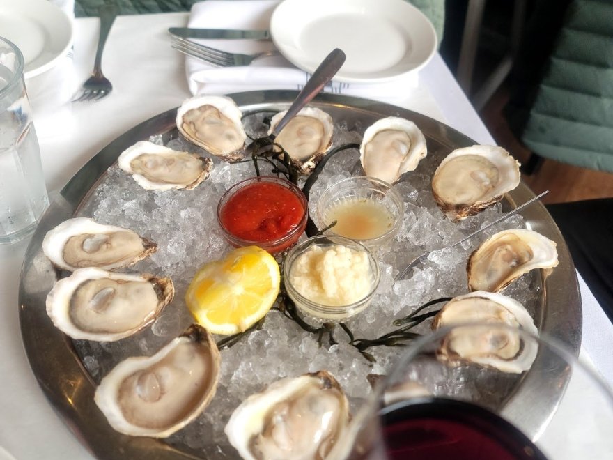 Henlopen City Oyster House