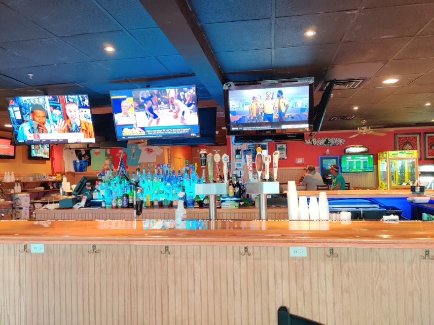 High Stakes Bar & Grill