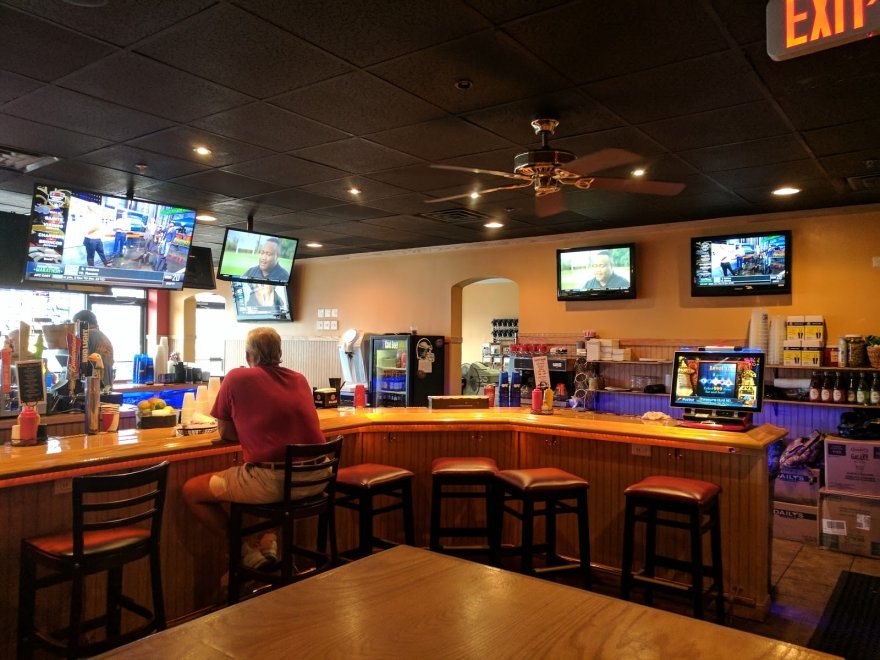 High Stakes Bar & Grill