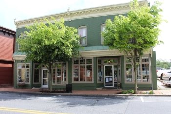 Irish Eyes Pub & Restaurant
