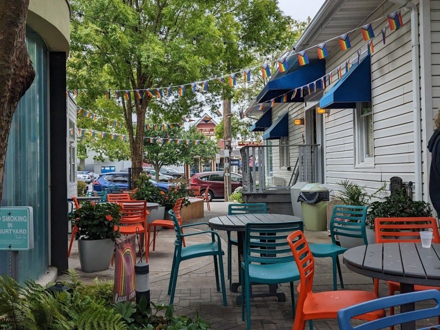 Lori's Cafe