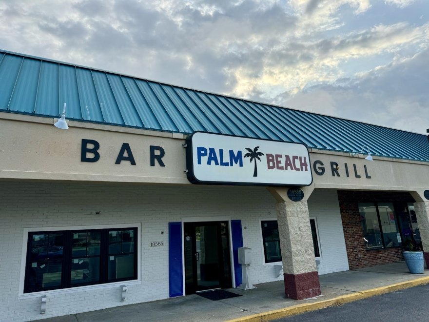 Palm Beach Bar and Grill