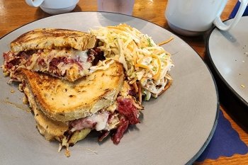 Daybreak Cafe