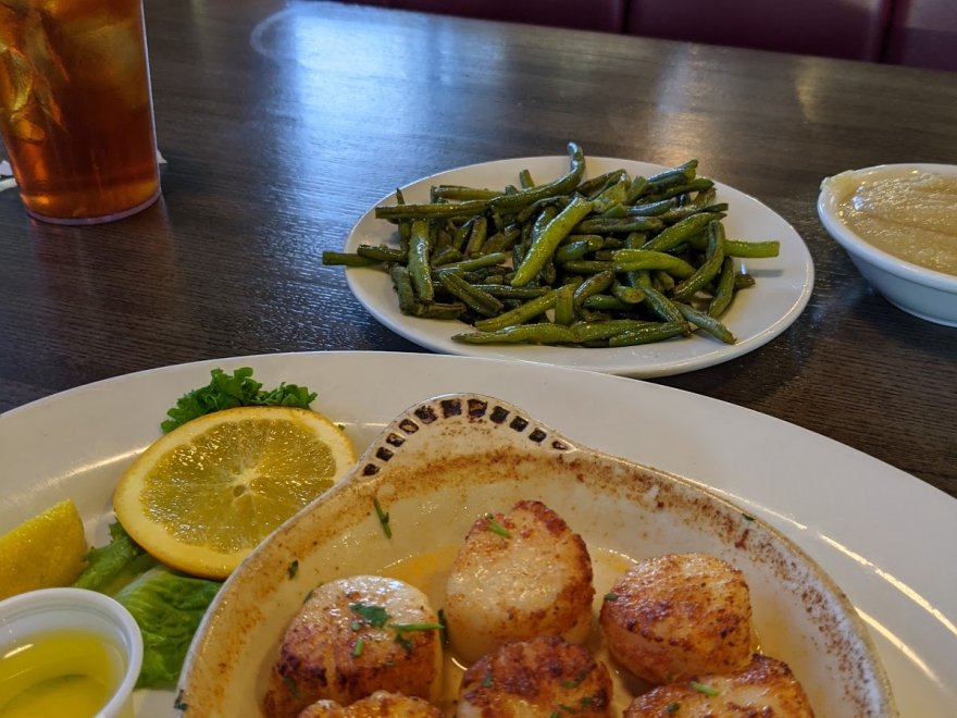 Porto Pizza & Grill Restaurant