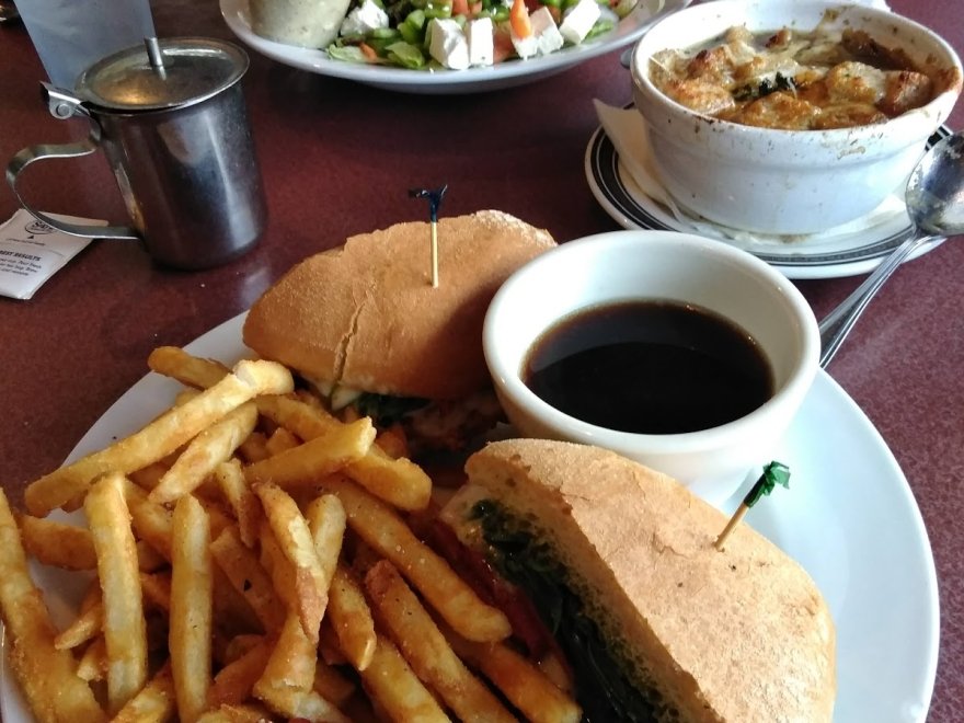 Porto Pizza & Grill Restaurant