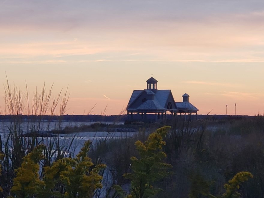 Seaside Bar & Grill