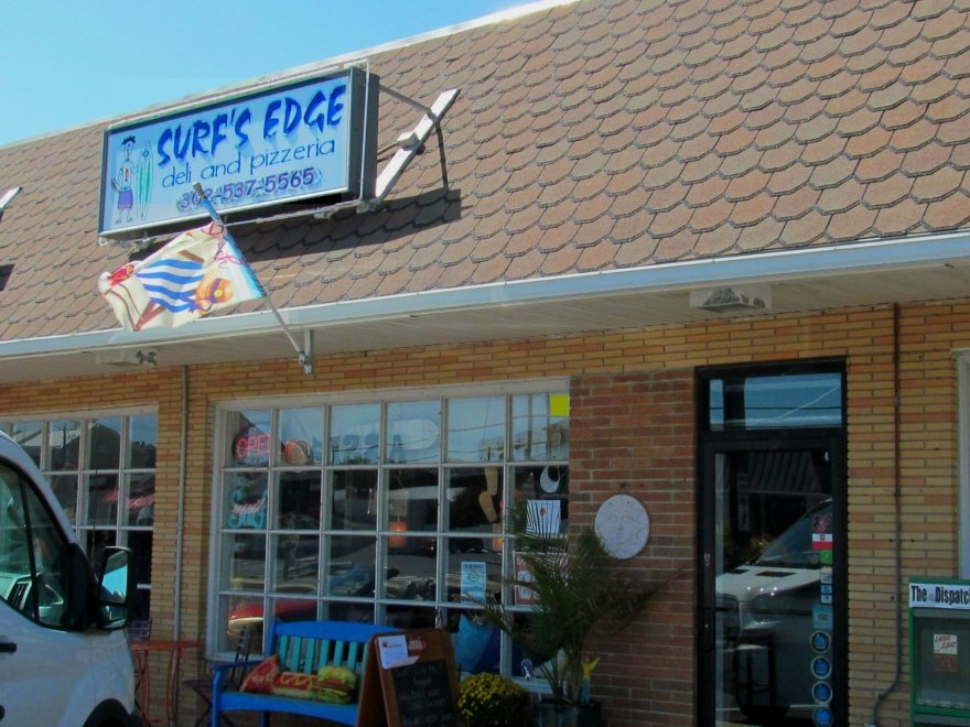 Surf's Edge Deli & Pizzeria