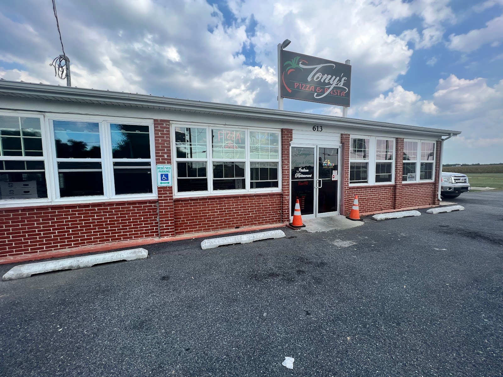 Tony's Pizza & Pasta Tony's Pizza & Pasta