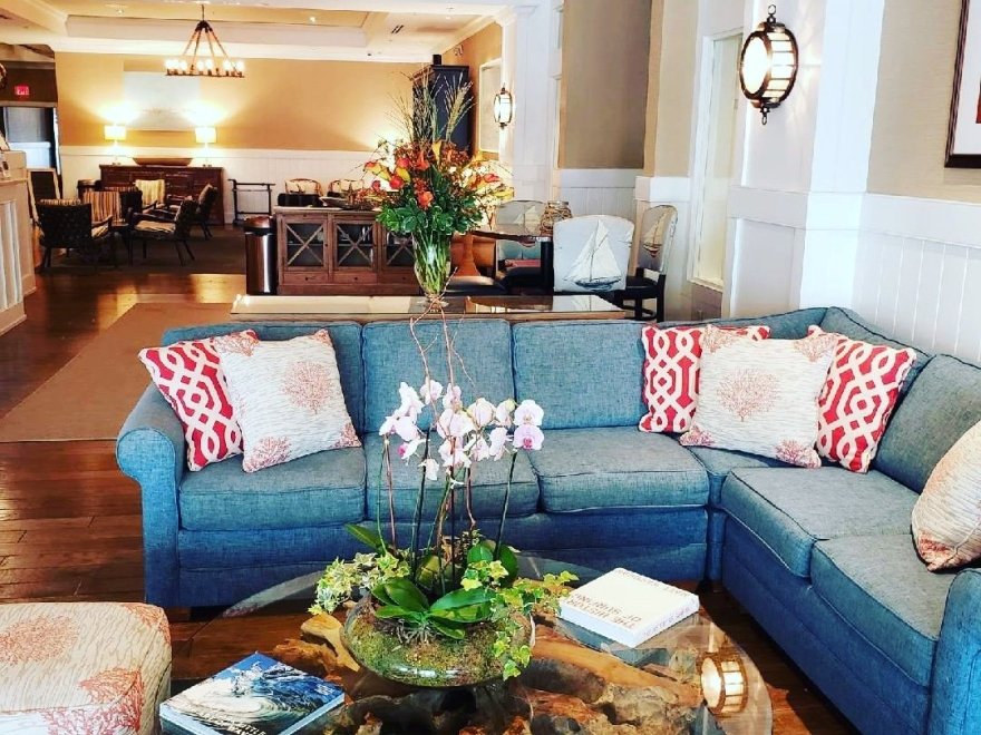 The Avenue Inn & Spa