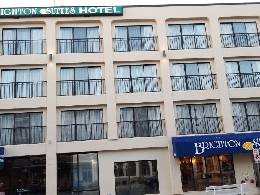 Brighton Suites Hotel