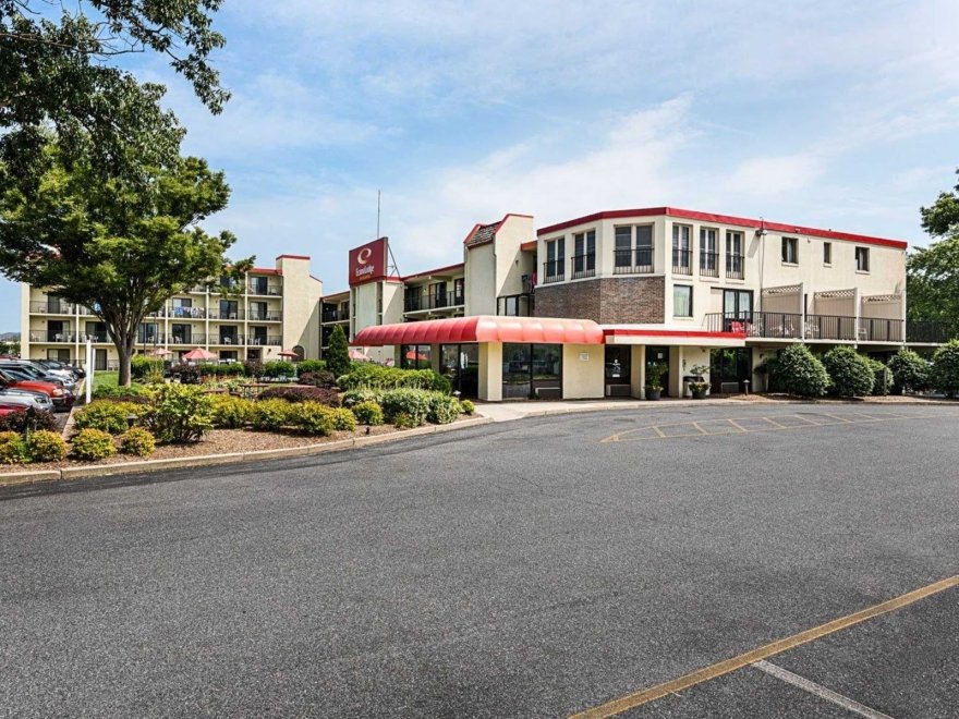 Econo Lodge Inn & Suites Rehoboth Beach