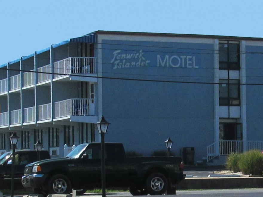 Fenwick Islander Motel
