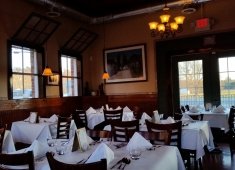Perucci's classic italian Restaurant