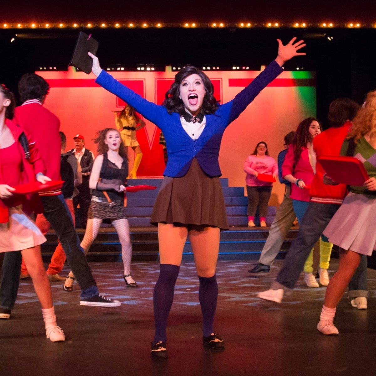 Awesome Arts & Entertainment